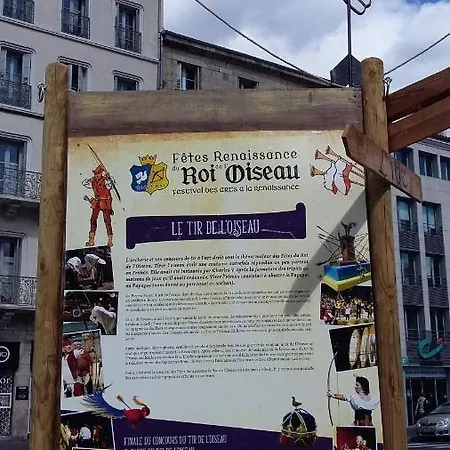 Les Du Vignal De Cheyrac Lägenhet