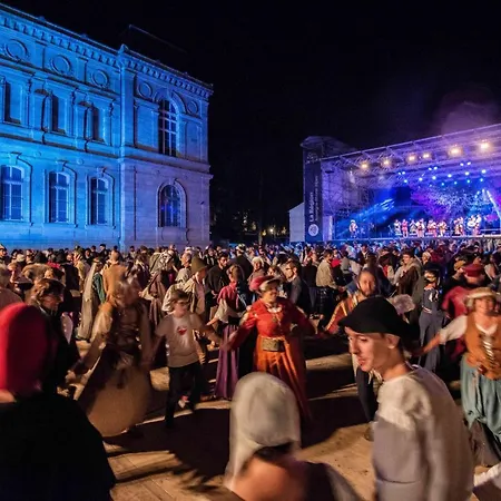 Les Du Vignal De Cheyrac Lägenhet