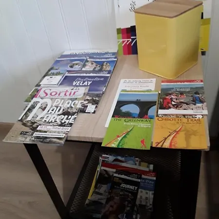 Les Du Vignal De Cheyrac Lägenhet