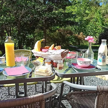 Les Du Vignal De Cheyrac *