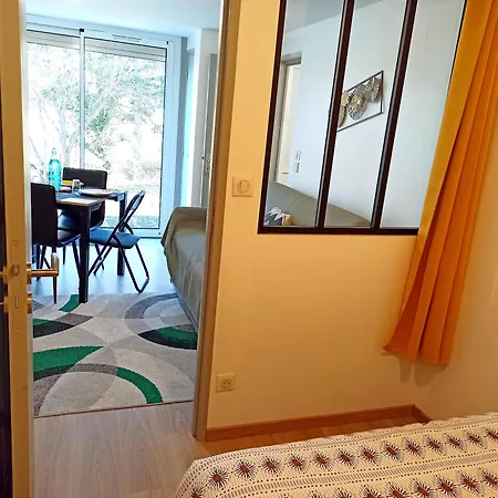 Les Du Vignal De Cheyrac Апартаменты Polignac (Haute-Loire)