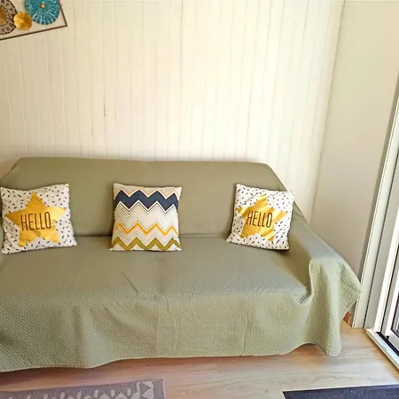 Les Du Vignal De Cheyrac