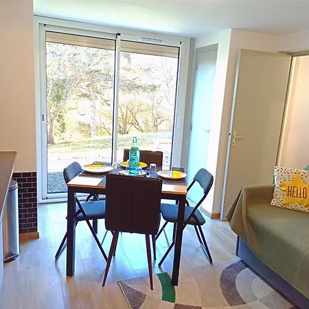 Les Du Vignal De Cheyrac