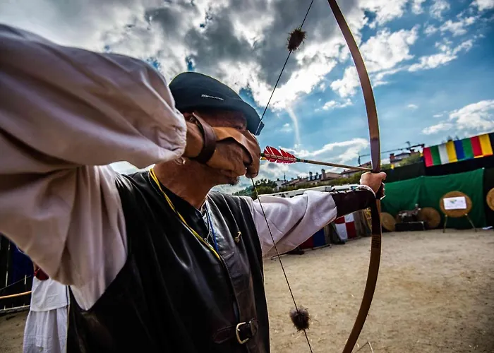 Апартаменты Les Du Vignal De Cheyrac