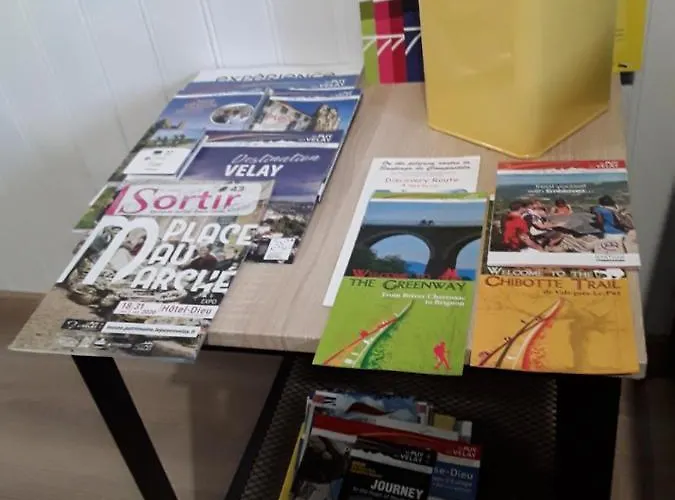 Les Du Vignal De Cheyrac Апартаменты