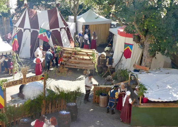 Les Du Vignal De Cheyrac Апартаменты