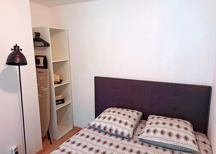 Апартаменты Les Du Vignal De Cheyrac Polignac (Haute-Loire)