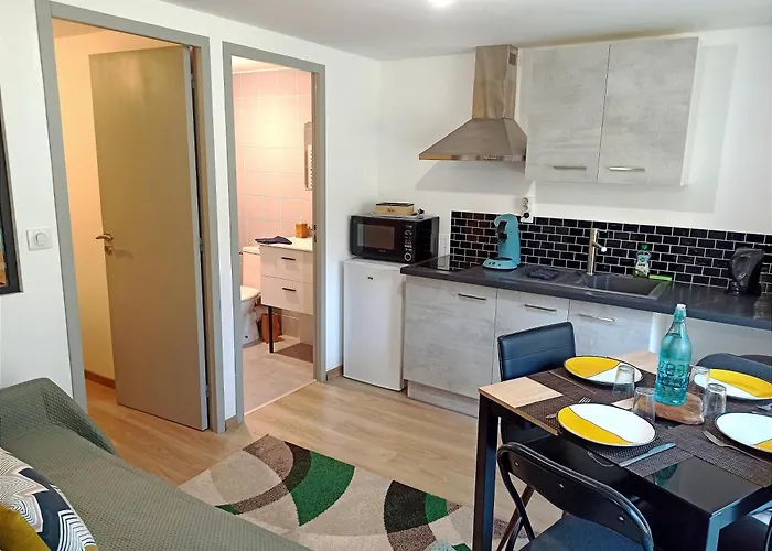 Les Du Vignal De Cheyrac Polignac (Haute-Loire)