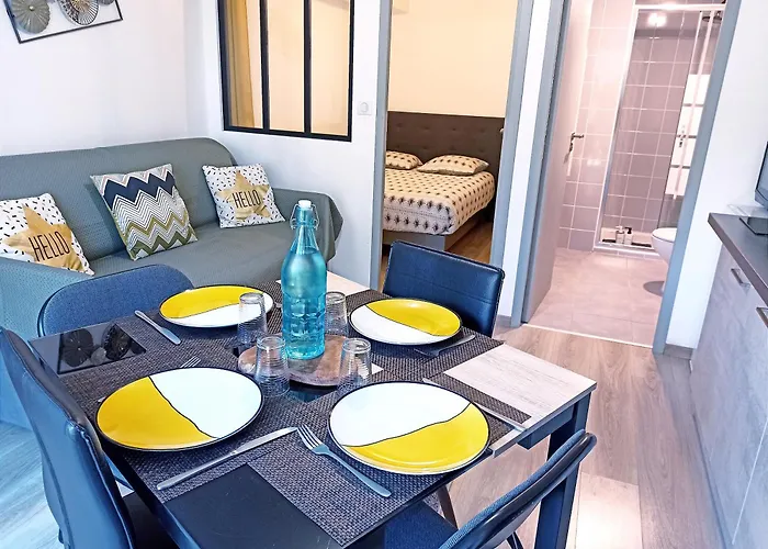 Апартаменты Les Du Vignal De Cheyrac